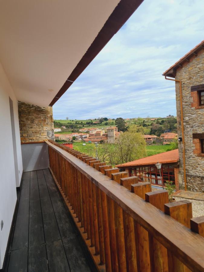 Posada Los Calderones Santillana del Mar Exterior foto