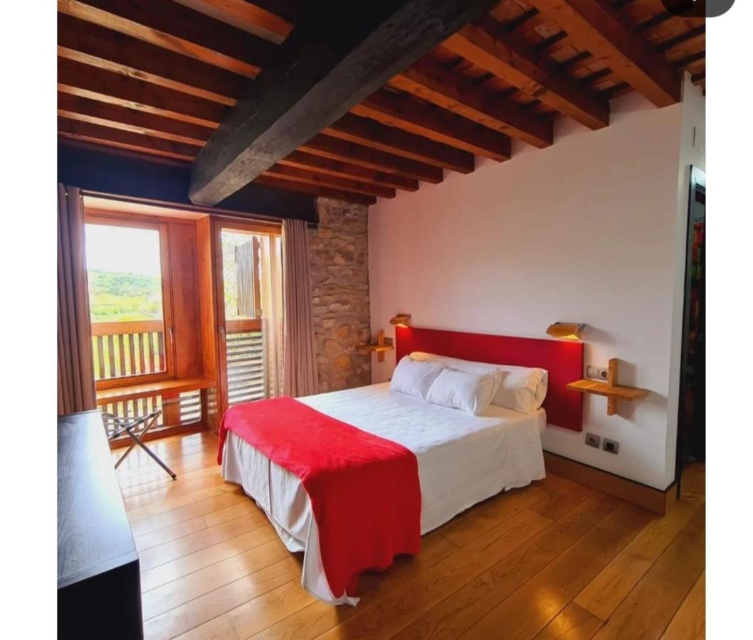 Posada Los Calderones Santillana del Mar Exterior foto