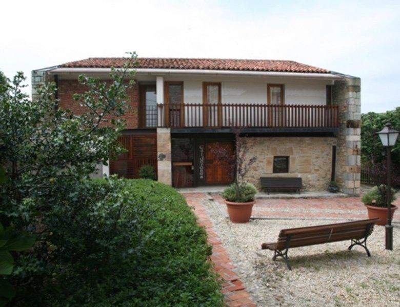 Posada Los Calderones Santillana del Mar Exterior foto